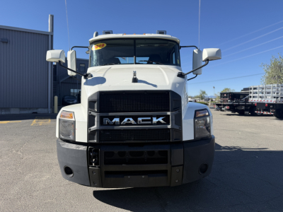 Truck front view of a 2019 Mack Anthem daycab showing large black grille with MACK letters and bumper; VIN tag not visible; stock number B3217L not shown on image.