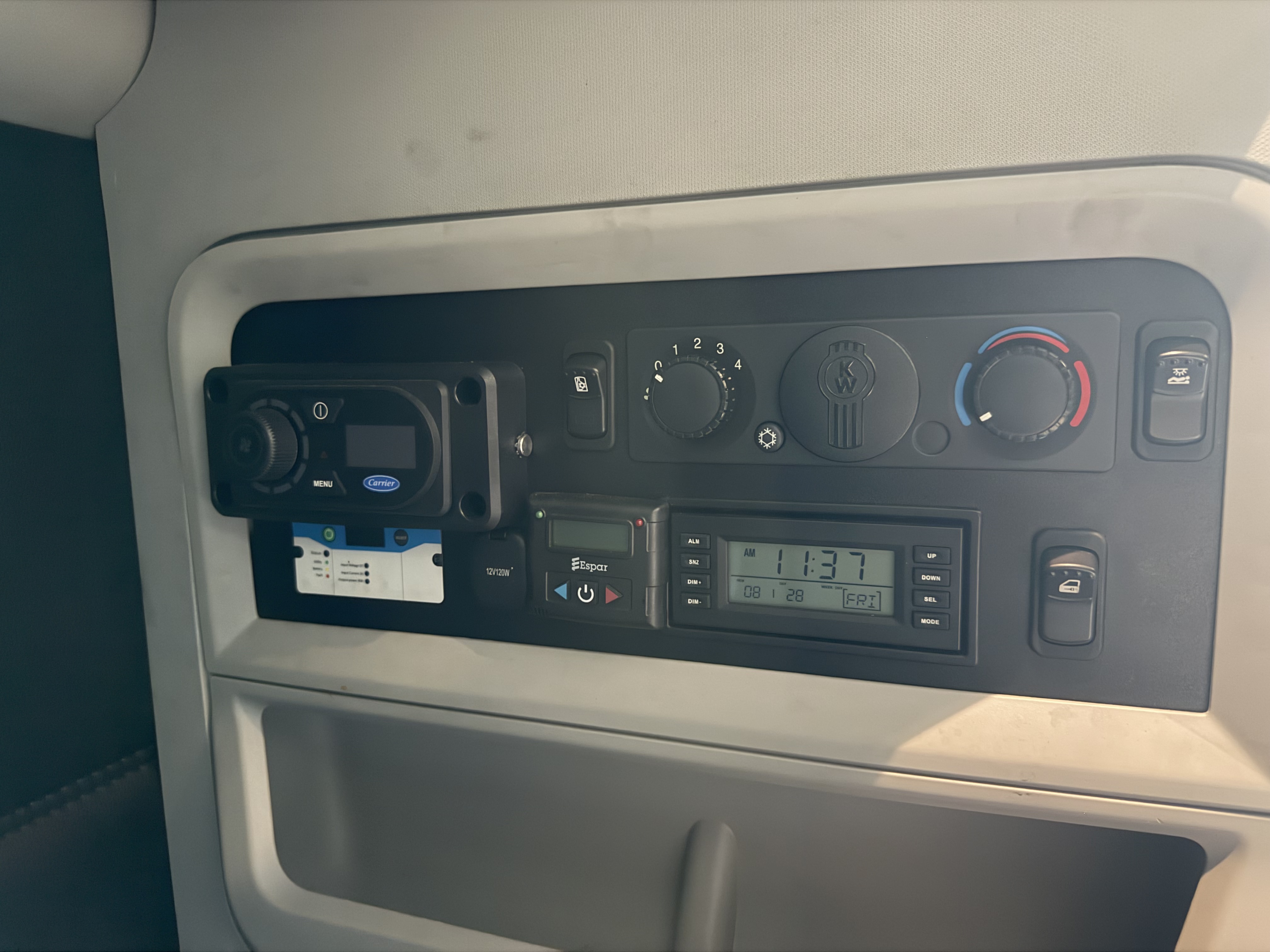 2022 Kenworth T680