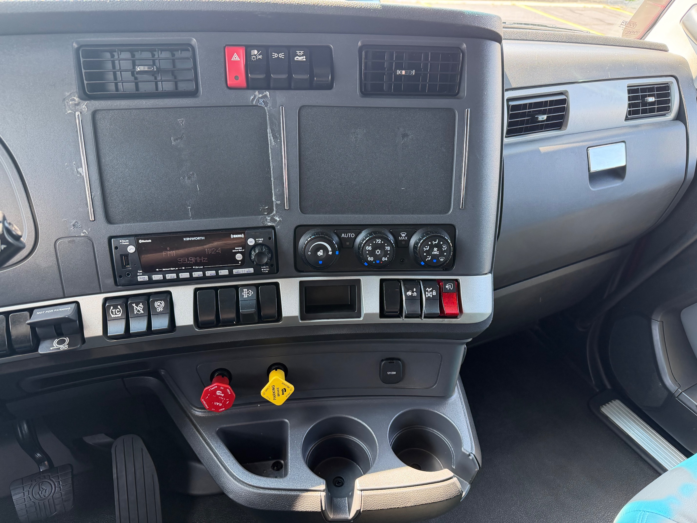 2022 Kenworth T680
