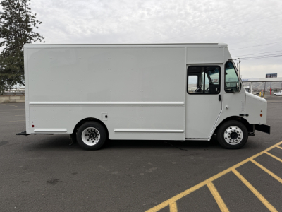 Harbinger S525 step van side view showing box cargo area and cab with front wheel and door text not visible.