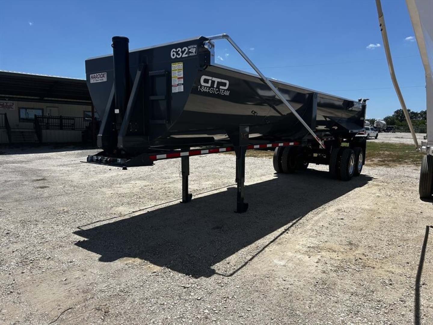 1/4" HARDOX 500 TUF, HEAVY DUTY FOR DEMOLITION AND LIGHTWEIGHT FOR AGGREGATES , IN STOCK IN CONVERSE TX. BY IRON LITE TRAILER