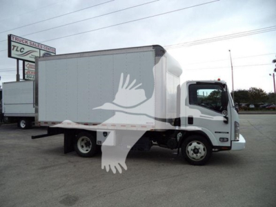 Isuzu NQR box truck side view showing cargo box and cab with logo watermark.