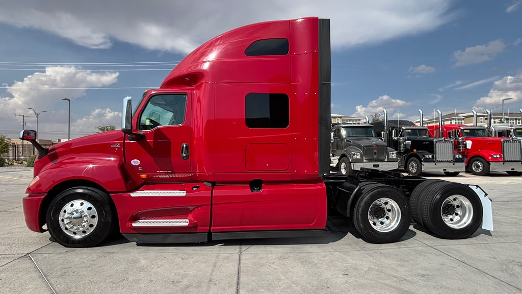 2022 International LT625