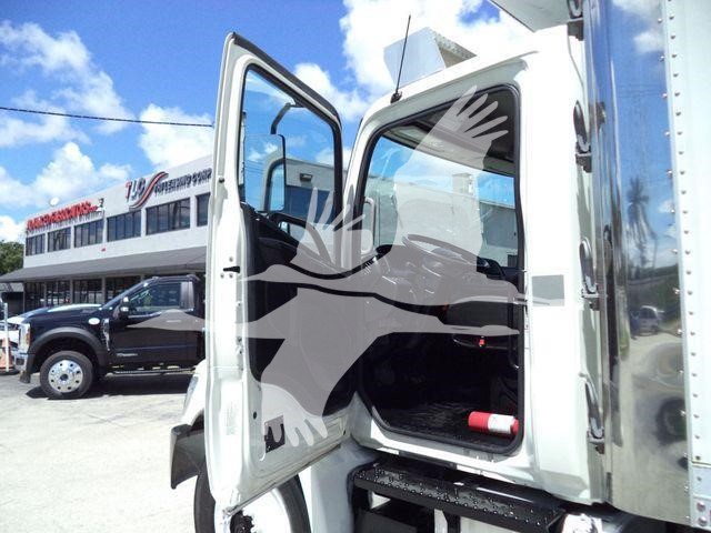 2015 Hino 268A