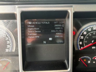 Dashboard display showing vehicle totals: mileage 29031 miles, engine hours 12330.1 hr, time in service 513d11h12m, fuel used 4393 gal, highest RPM 2382 RPM, N gear indicator.