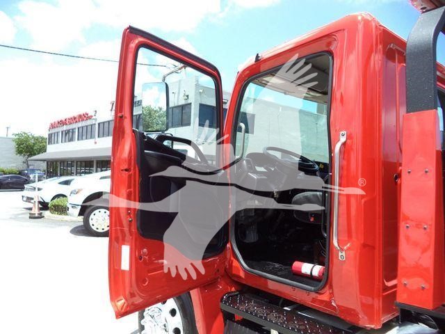 2020 Hino 268A