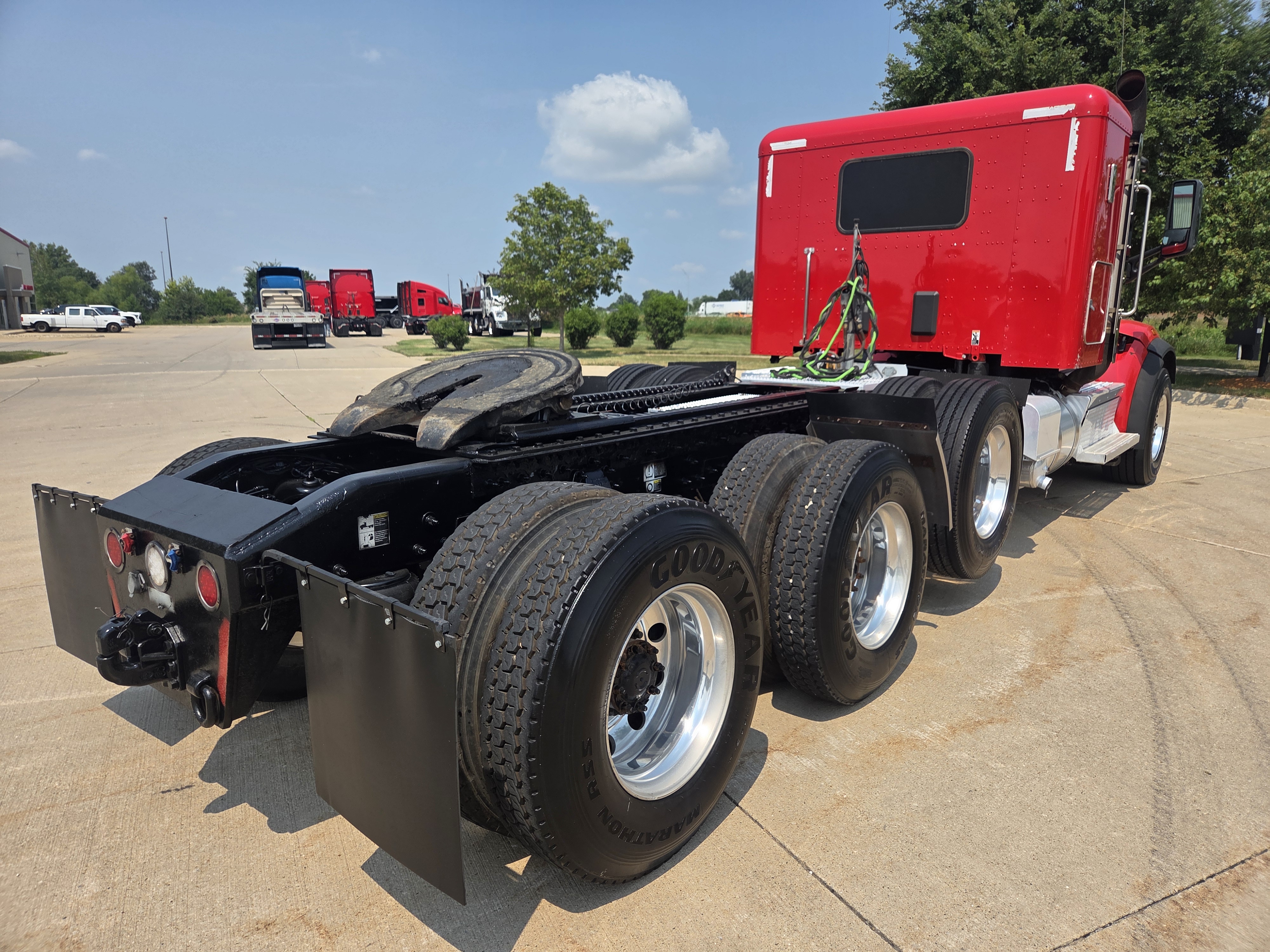 2020 Peterbilt 567