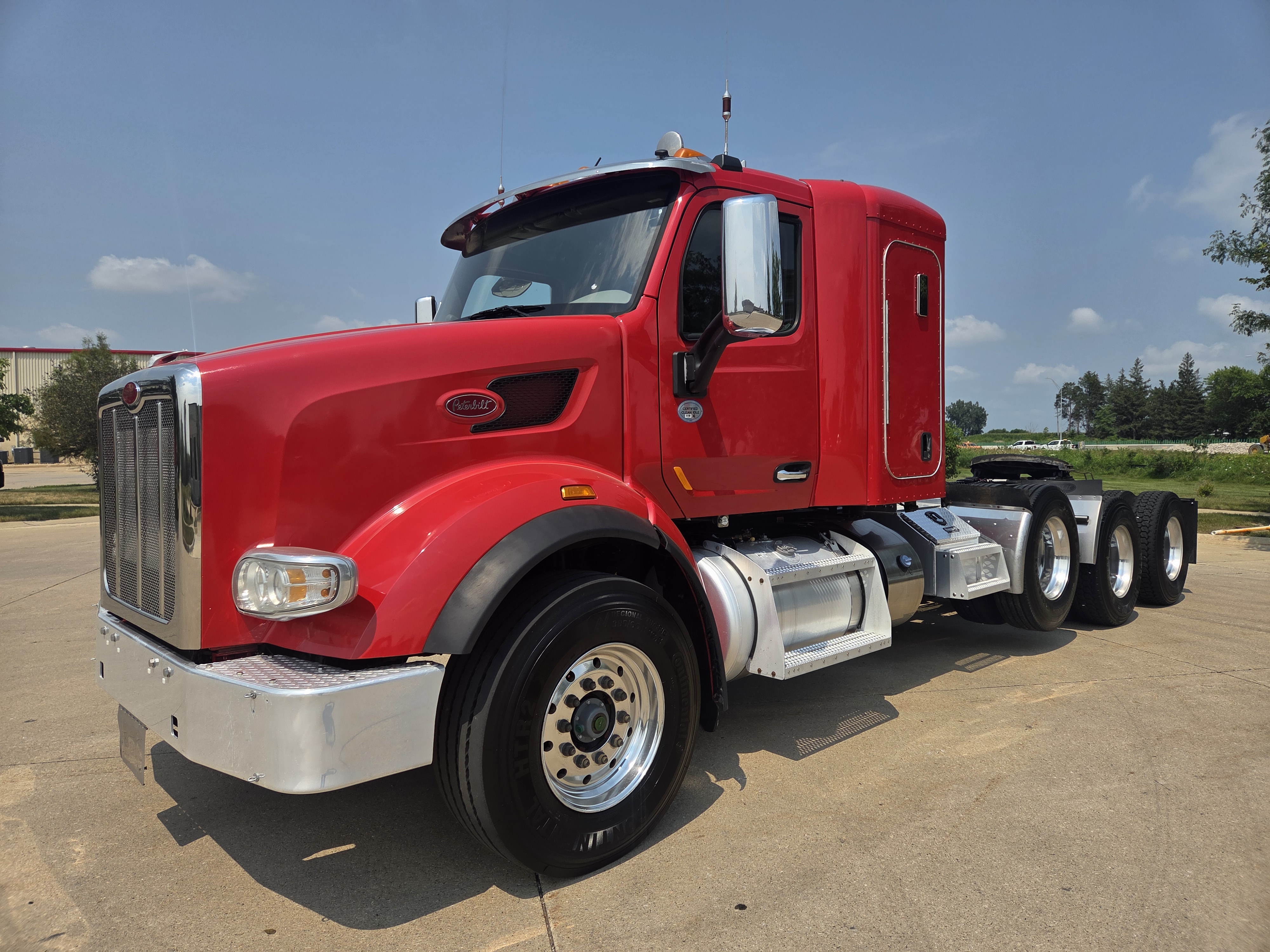 2020 Peterbilt 567
