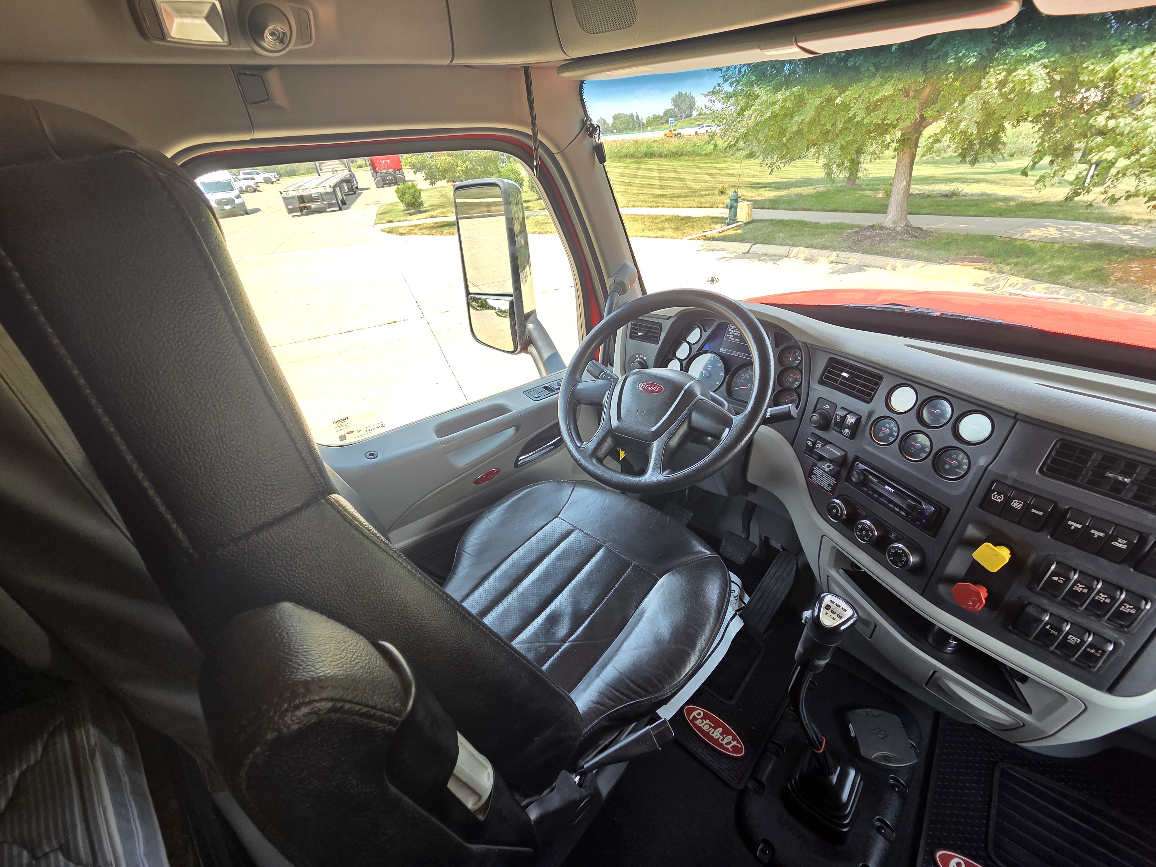2020 Peterbilt 567