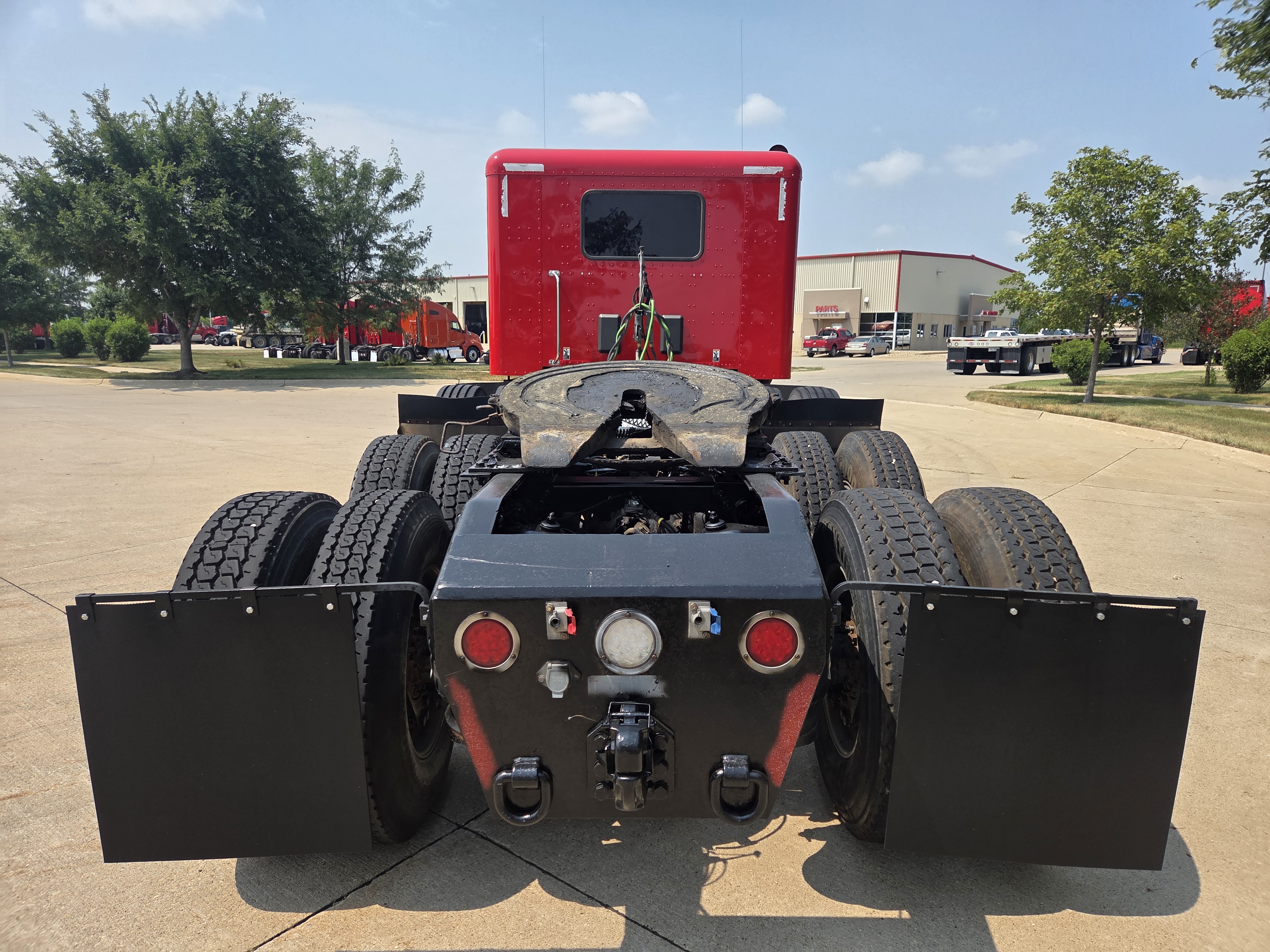 2020 Peterbilt 567