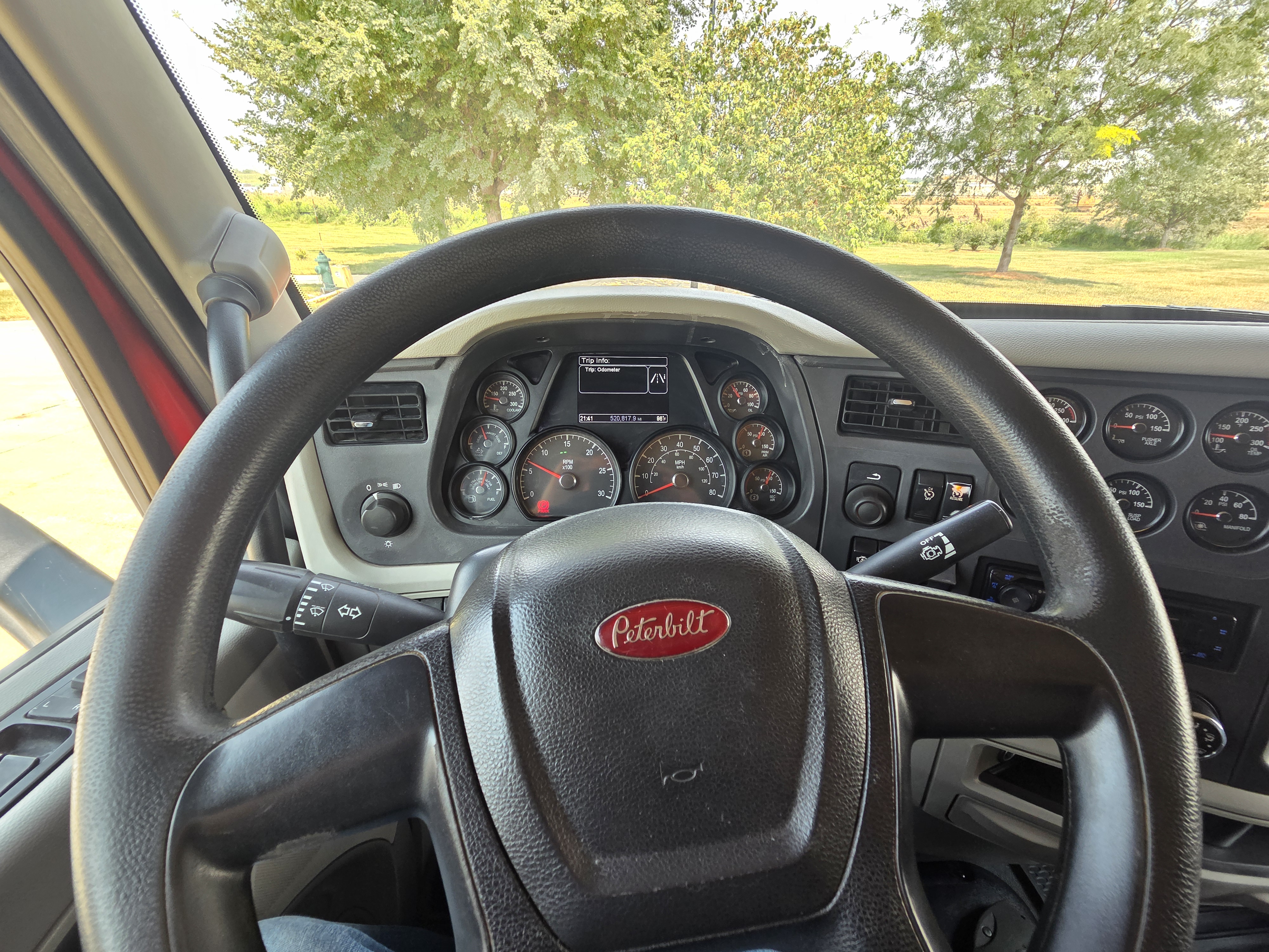2020 Peterbilt 567