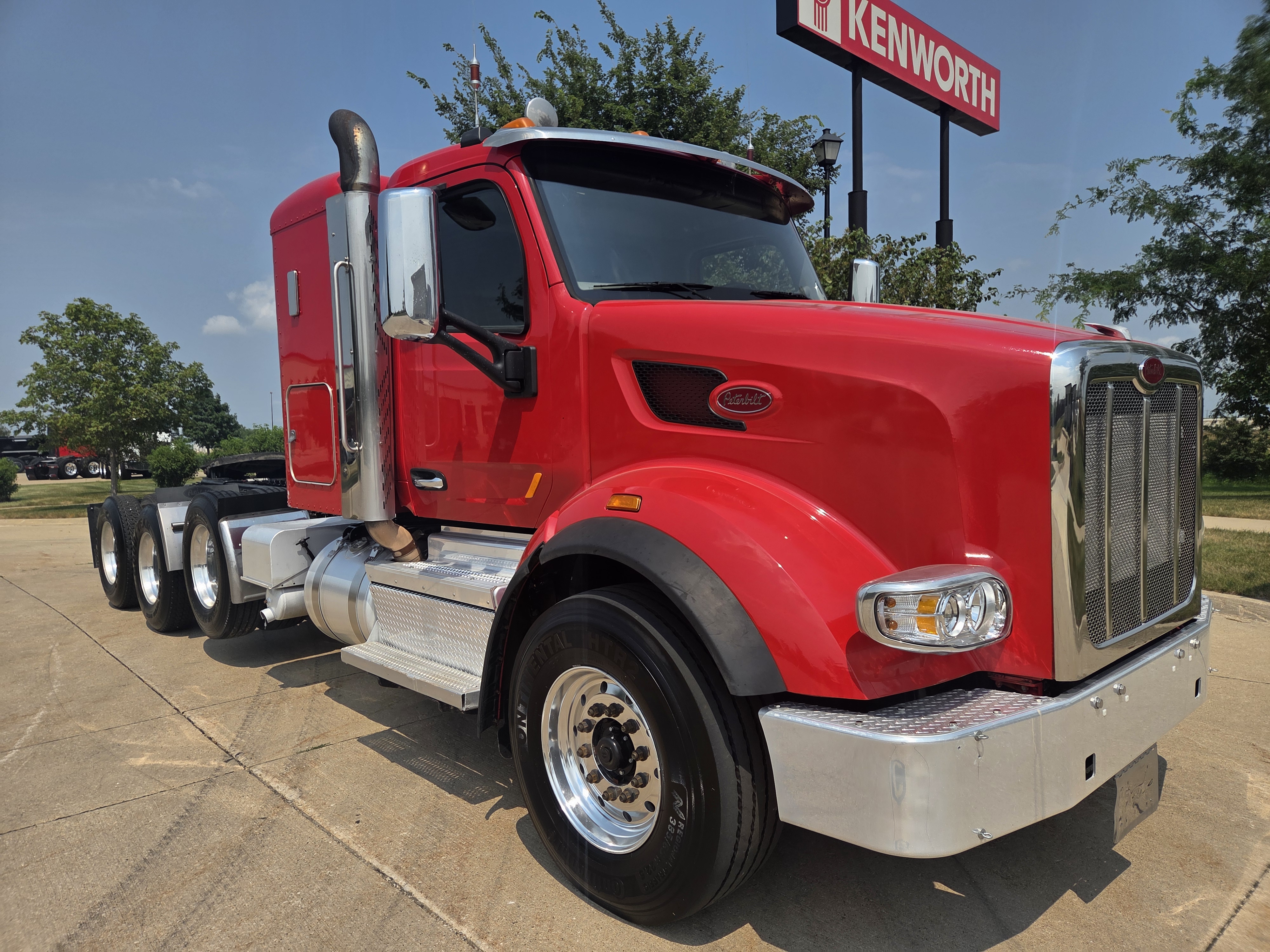 2020 Peterbilt 567