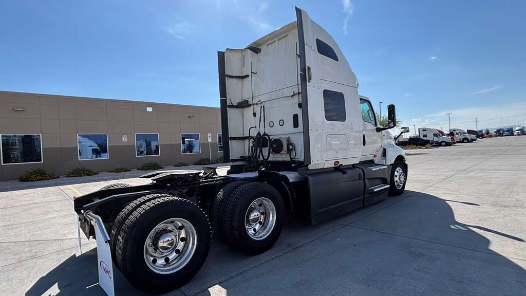 2022 International LT625