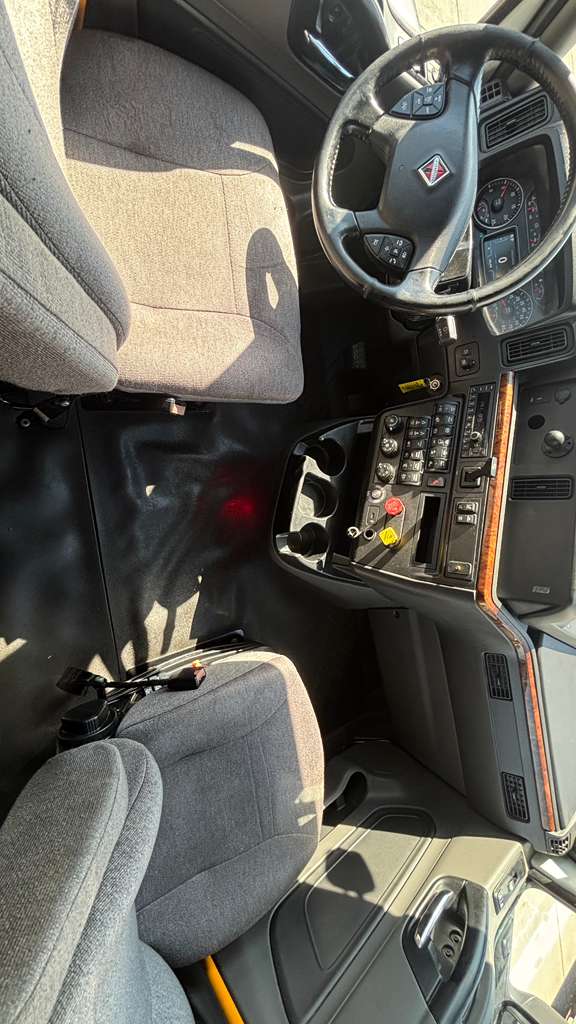 2022 International LT625