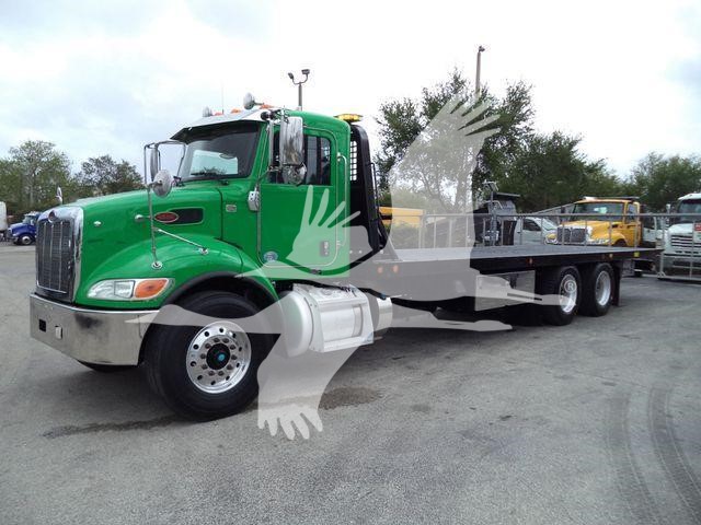 2018 Peterbilt 348