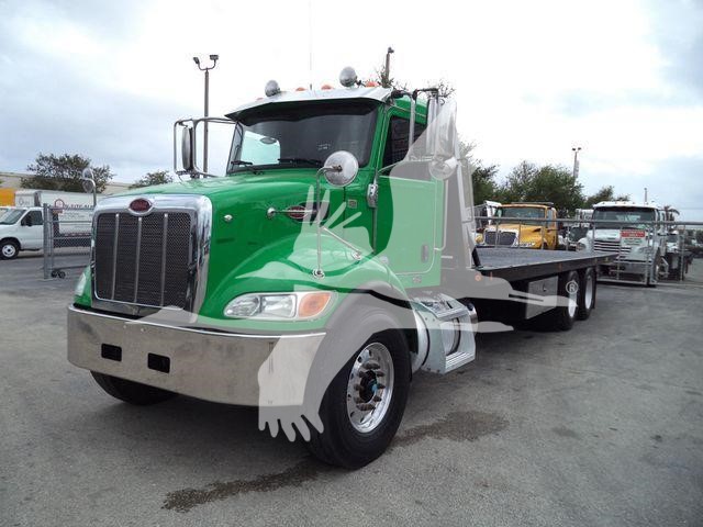 2018 Peterbilt 348
