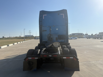 Peterbilt 579 truck rear view showing chassis and fifth wheel with dual rear axles
