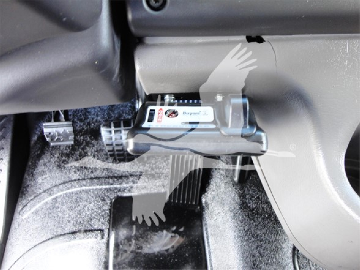 Trucks component view showing a small label on a pedal area with numeric and brand text.
