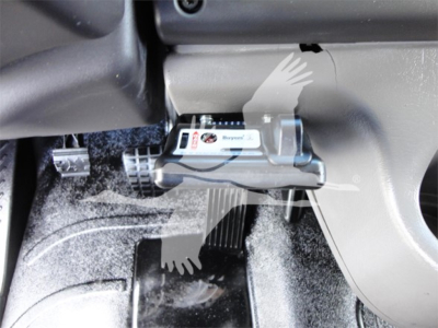 Trucks component view showing a small label on a pedal area with numeric and brand text.