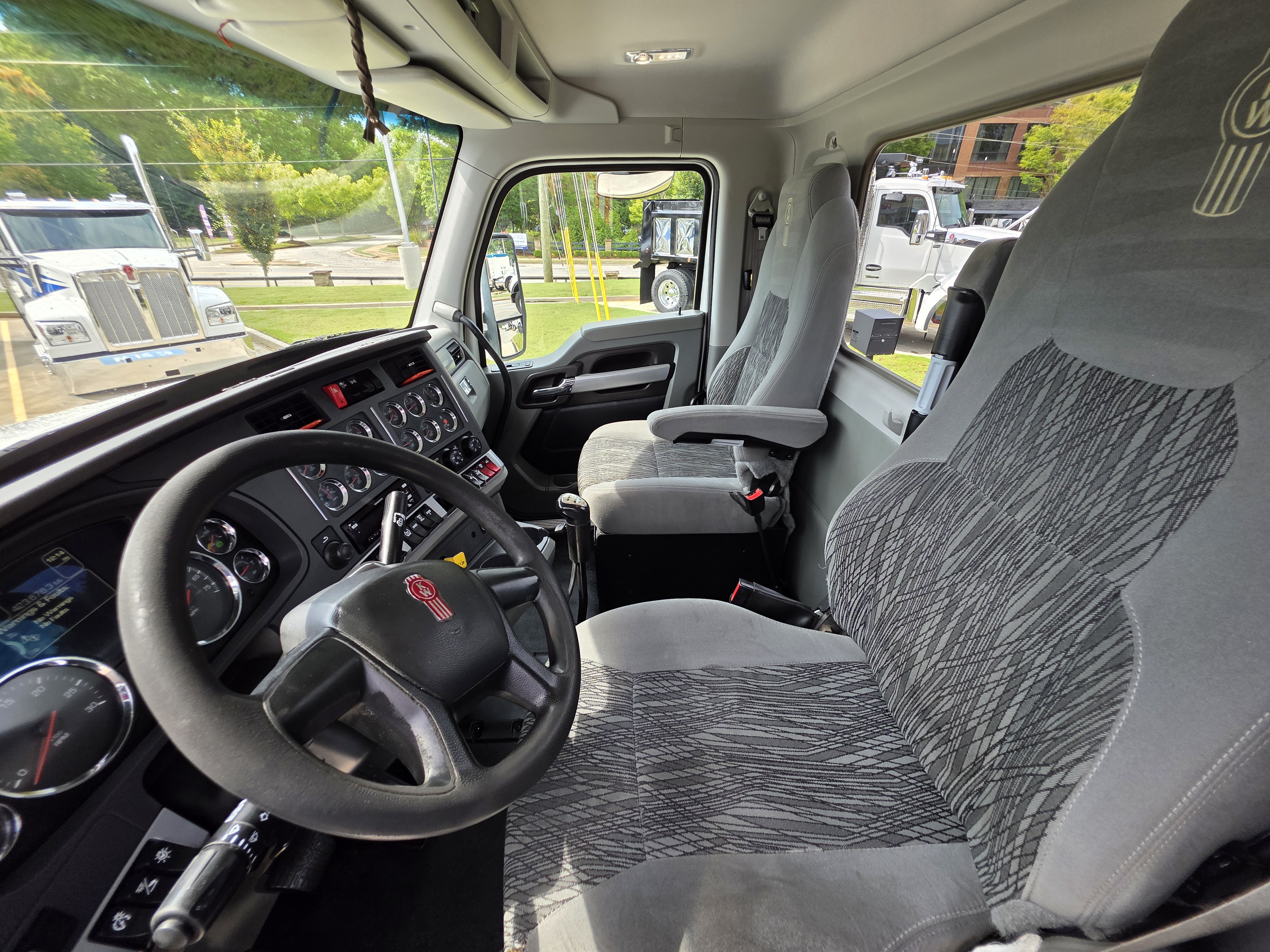 2020 Kenworth T880
