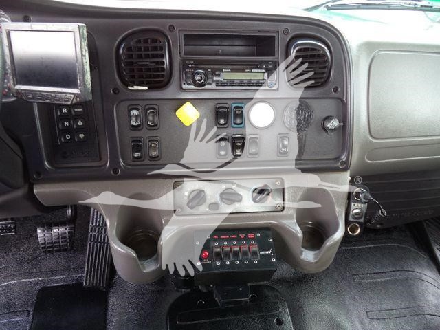 2015 Freightliner M2 106