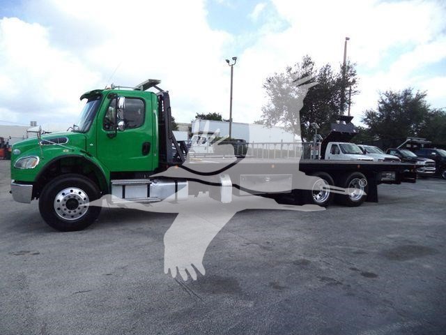 2015 Freightliner M2 106