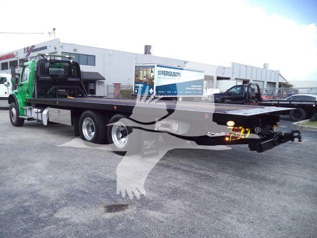 2015 Freightliner M2 106