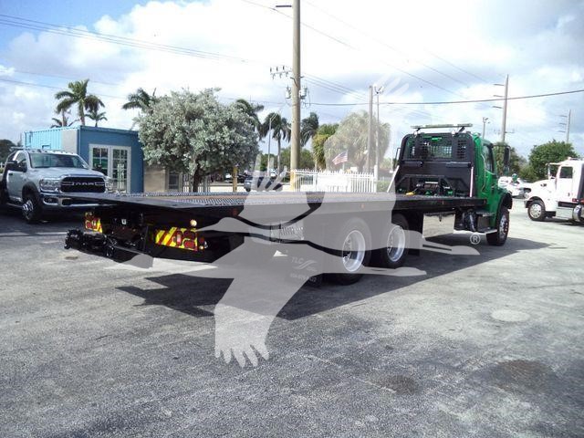 2015 Freightliner M2 106