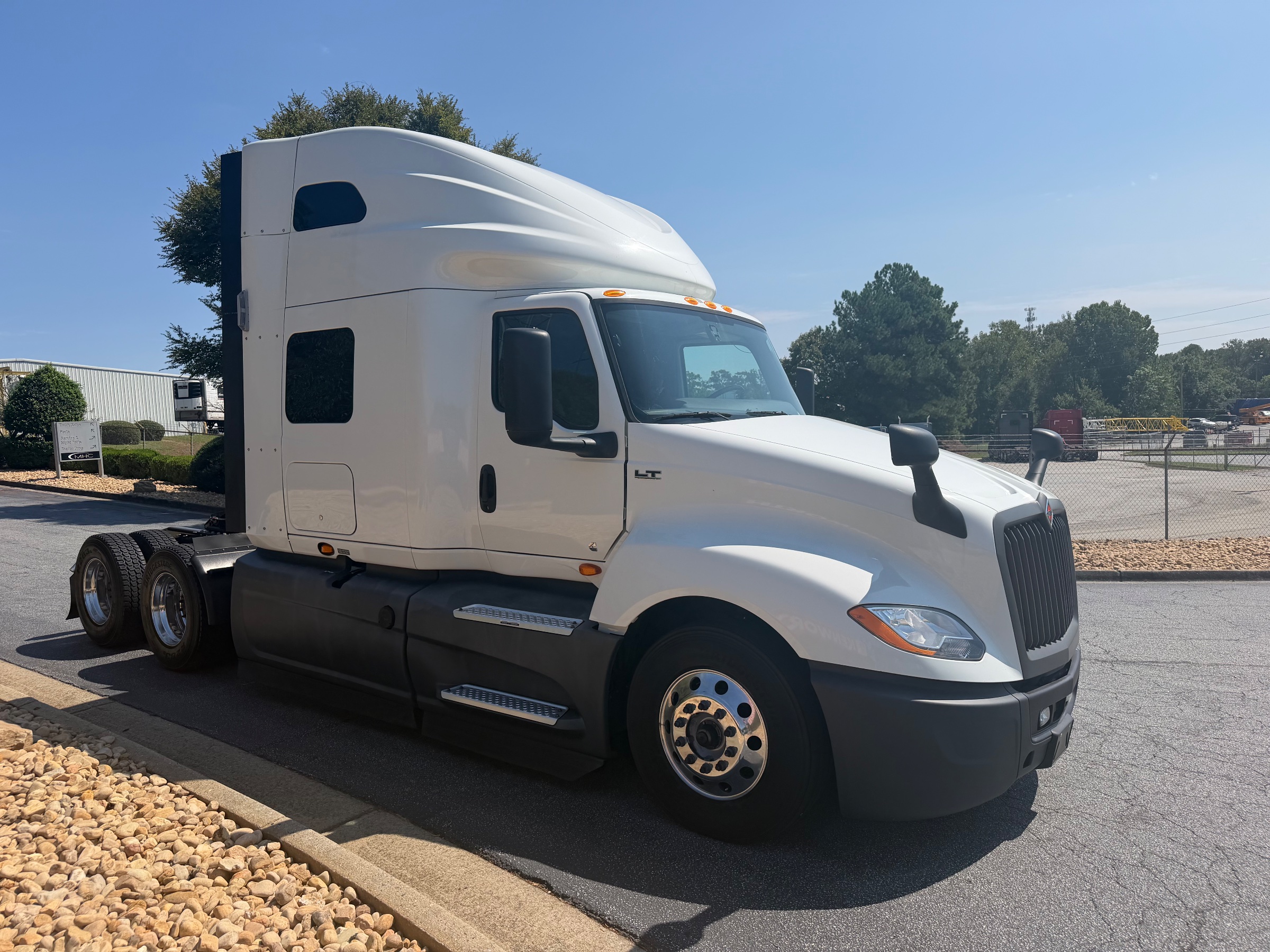 2021 International LT625