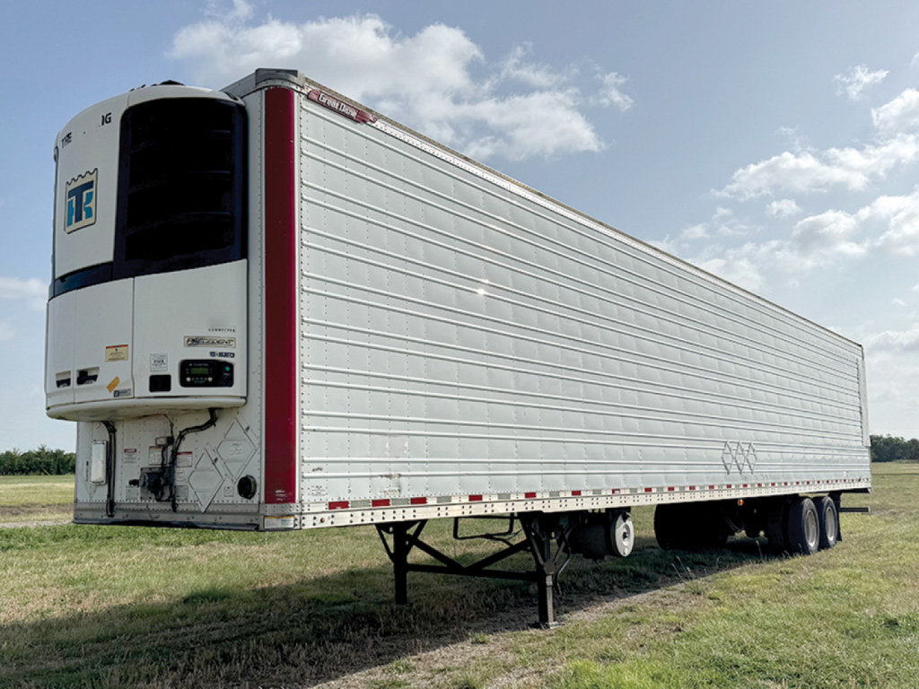 Great Dane Everest SS 2019 reefer trailer viewed from side with front refrigeration unit and landing gear visible.