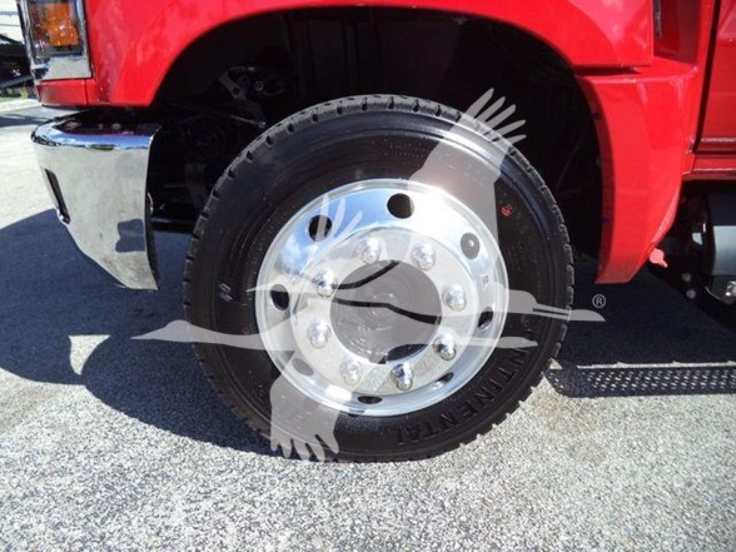 Chevrolet Silverado 6500HD component wheel and front fender view with tire and chrome hub showing 'DURALIFT' pneumatic/steel wheel cover
