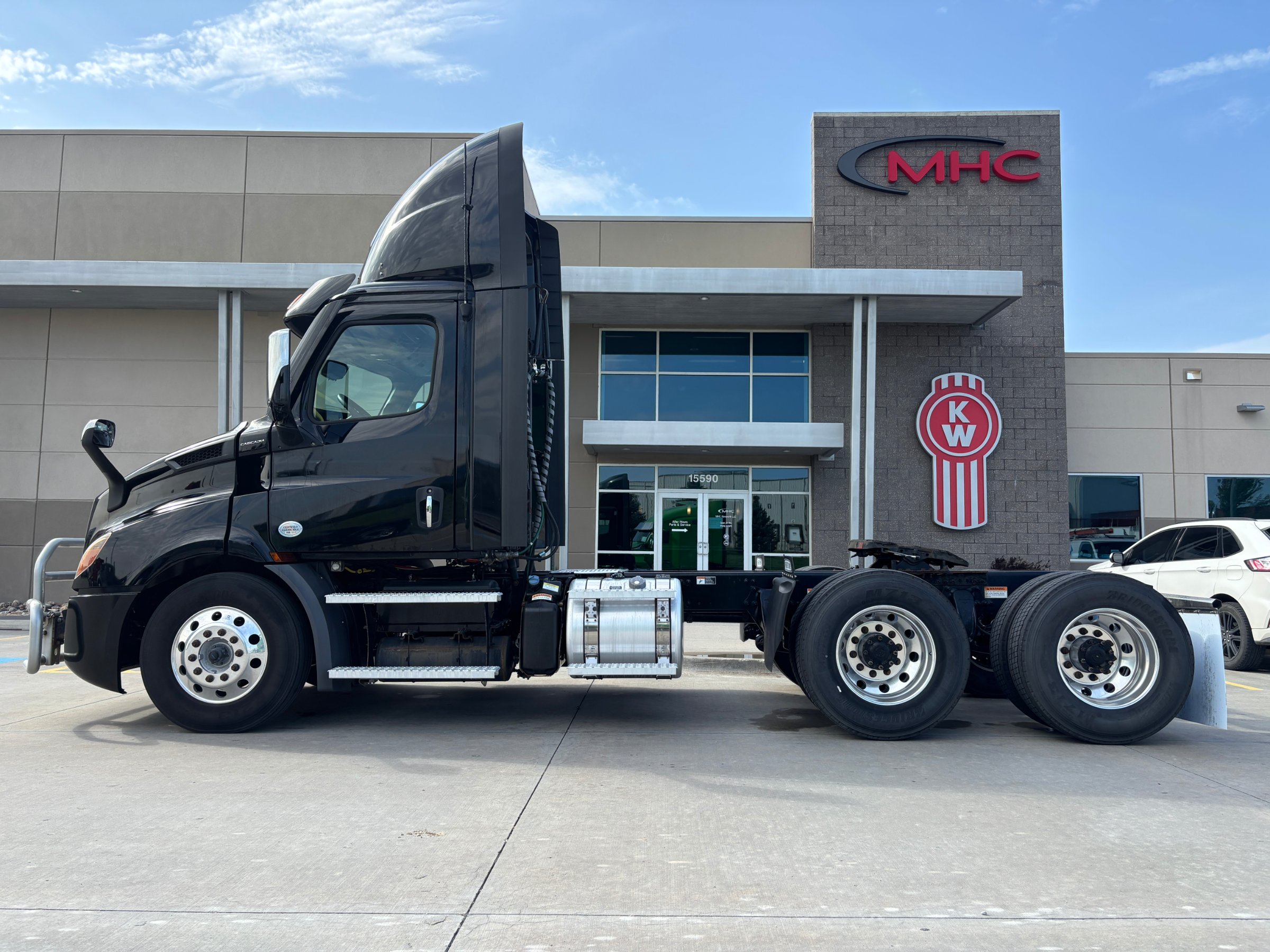 2023 Freightliner PE11664DC