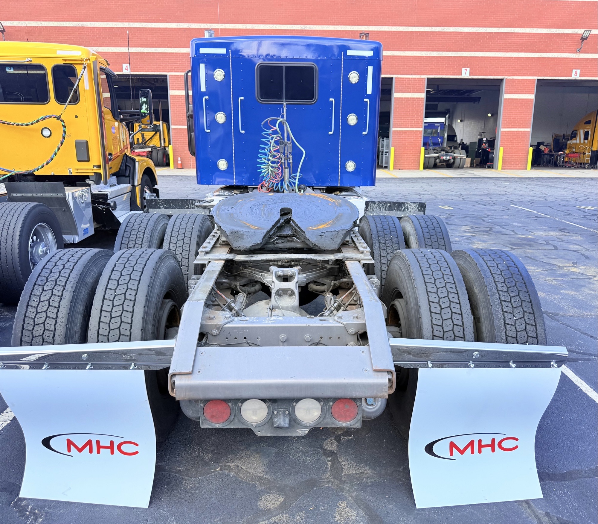 2021 Kenworth W900L