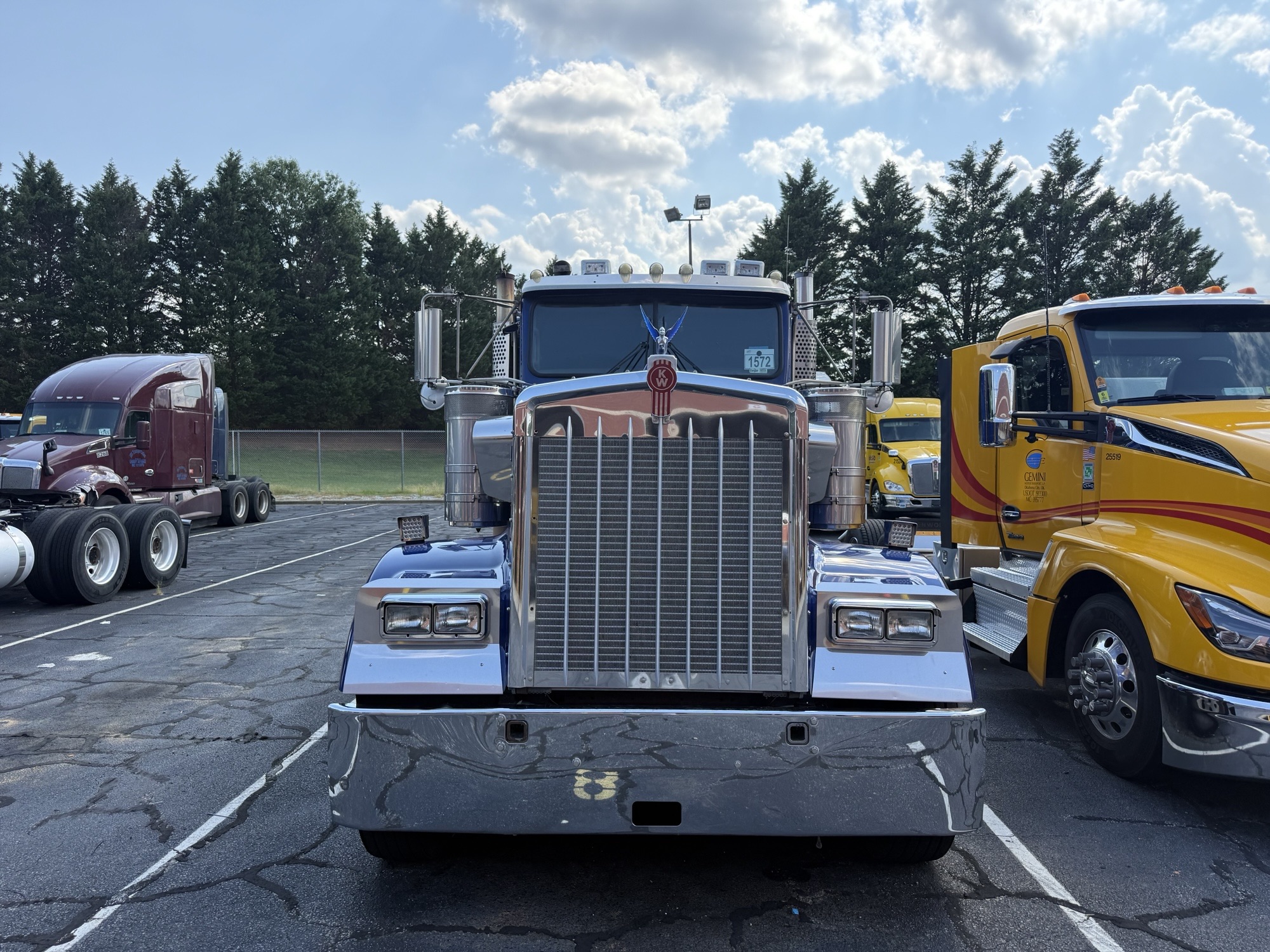 2021 Kenworth W900L