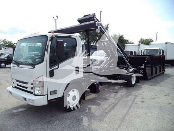 2017 Isuzu NRR