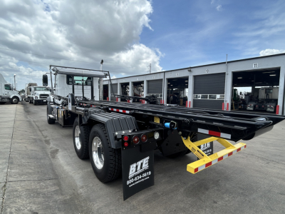 2027 Mack GR64B
