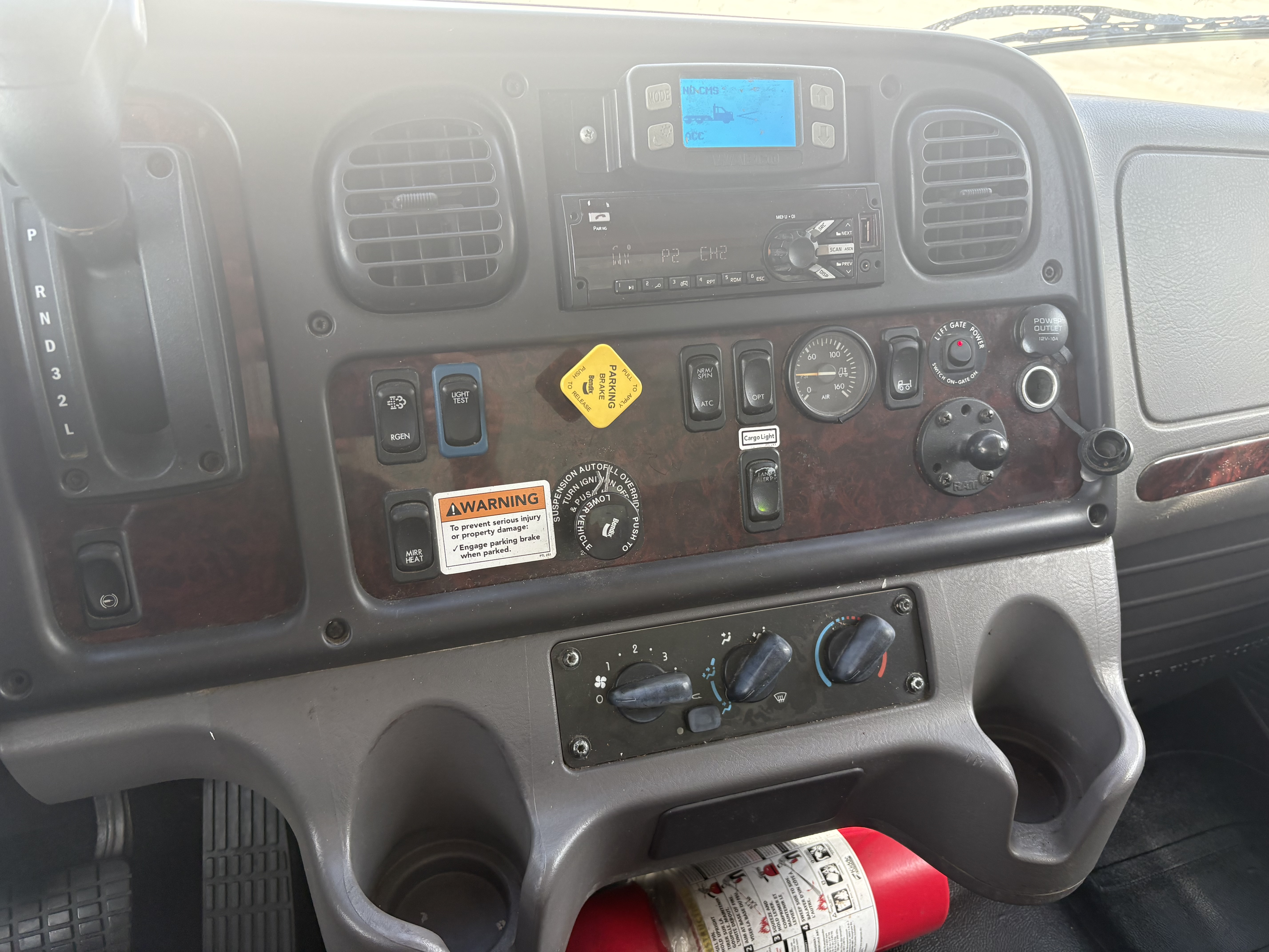 2022 Freightliner M2-106