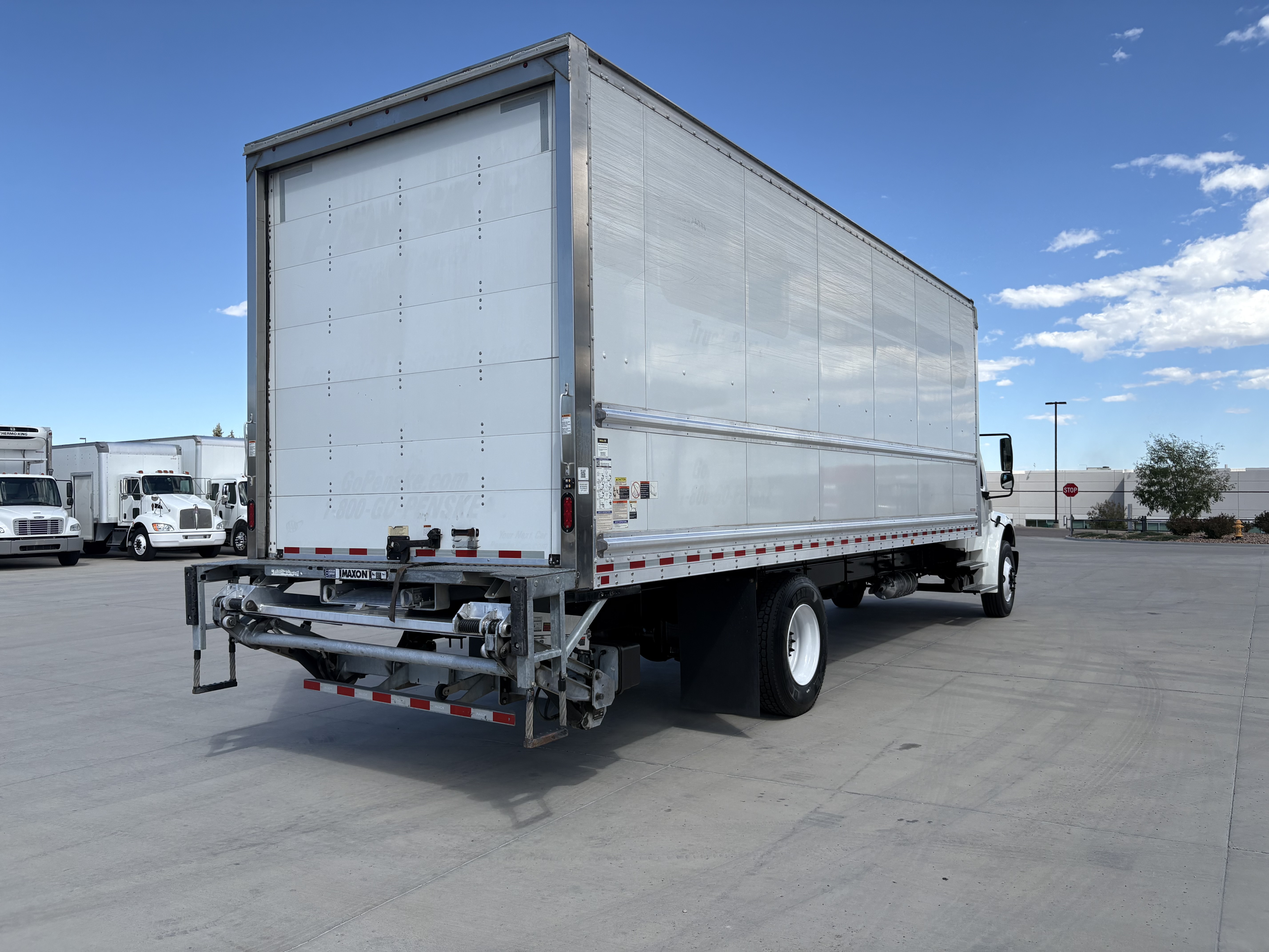 2022 Freightliner M2-106