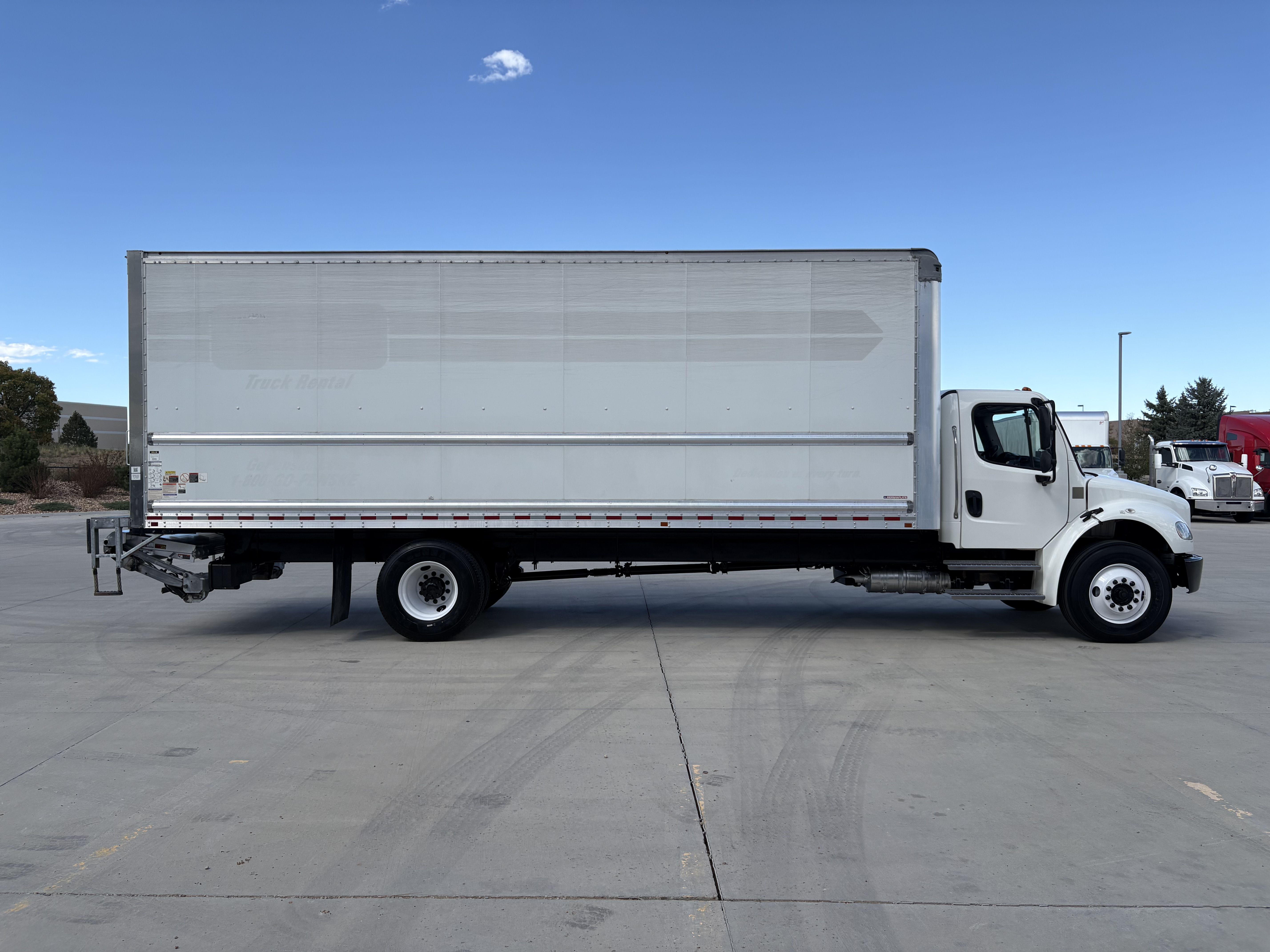 2022 Freightliner M2-106