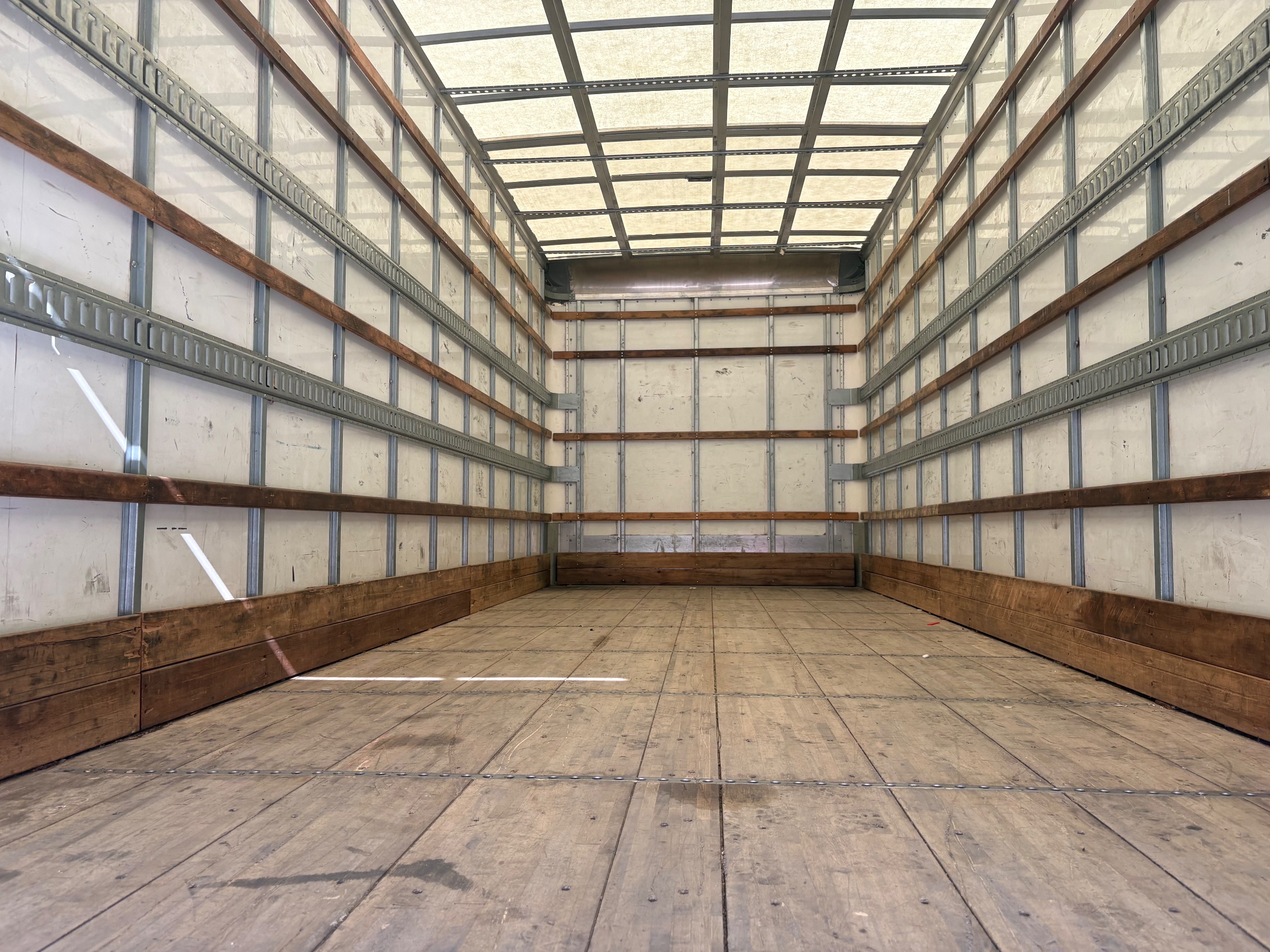 2022 Freightliner M2-106