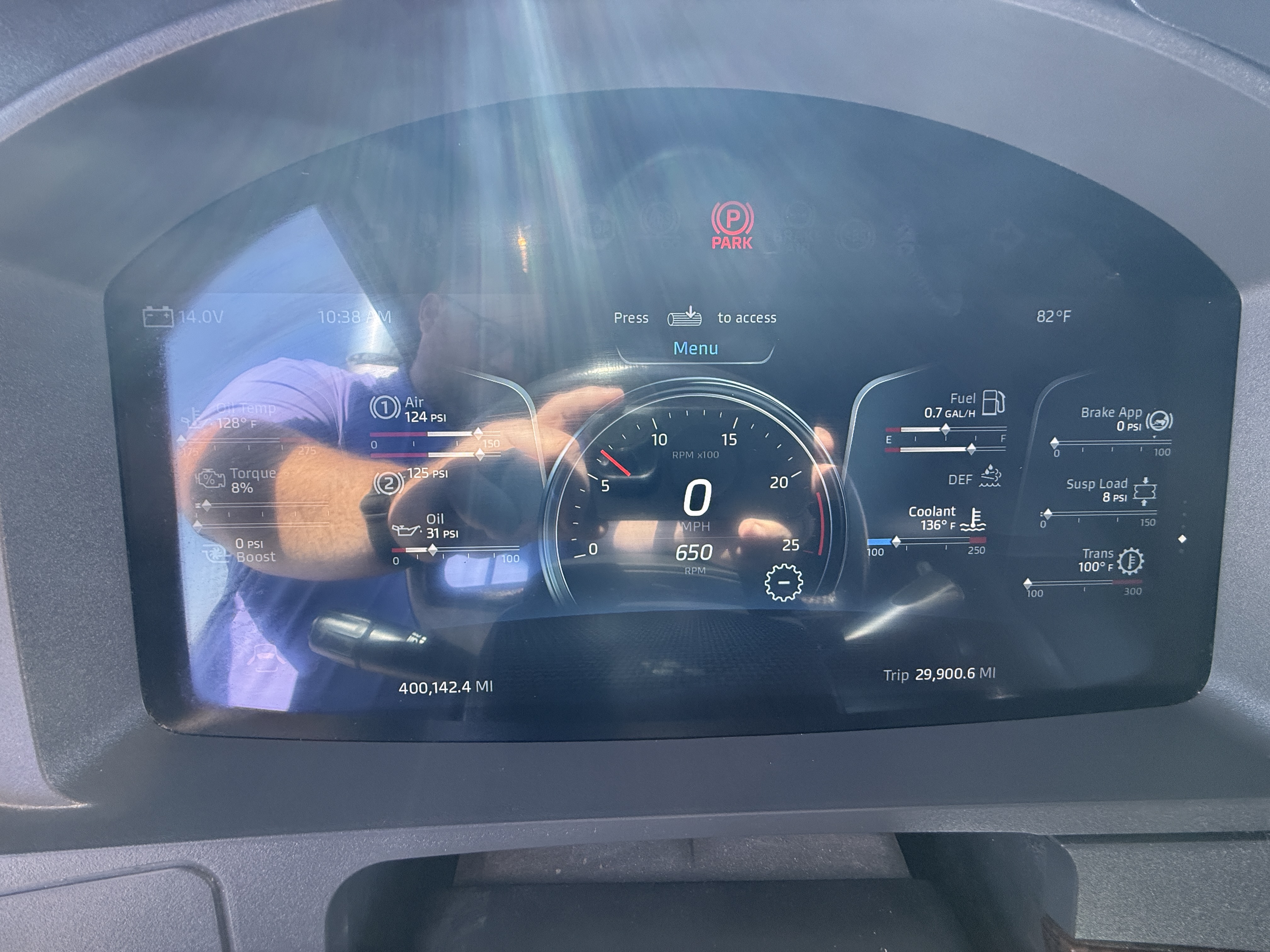 2023 Kenworth W990