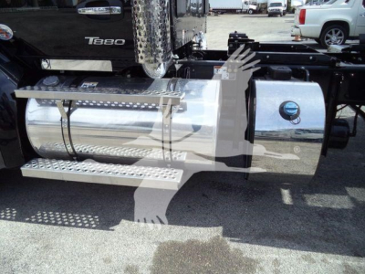 Truck chassis with polished aluminum fuel tank and side steps, Kenworth T880 rear section, chrome tank cap, hydraulic hoses, and fuel lines visible.
