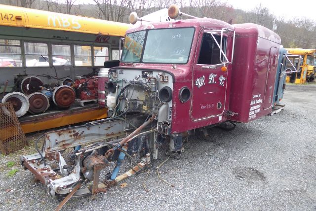 1988 Peterbilt 379 Cab #