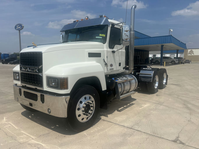 2026 Mack PI64T