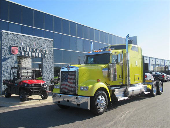 2015 Kenworth W900L