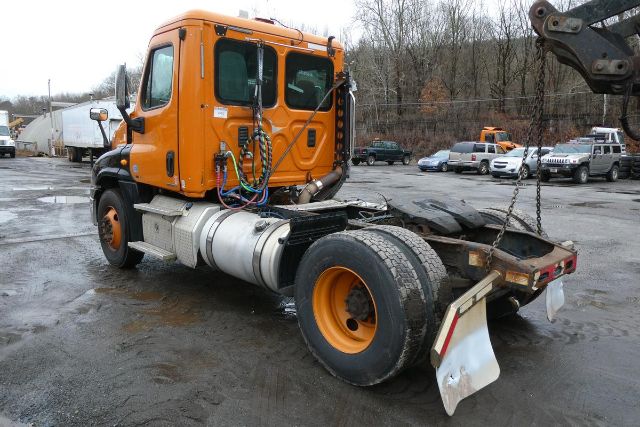 https://cdn.truckertotrucker.com/large/1c6dfb46-4d2b-4d69-bb5f-5aa4d53c6fdb.jpg?