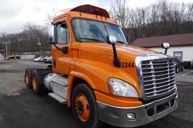 https://cdn.truckertotrucker.com/large/1f56cfbd-f7de-4bb4-b53f-faec4f601b35.jpg?