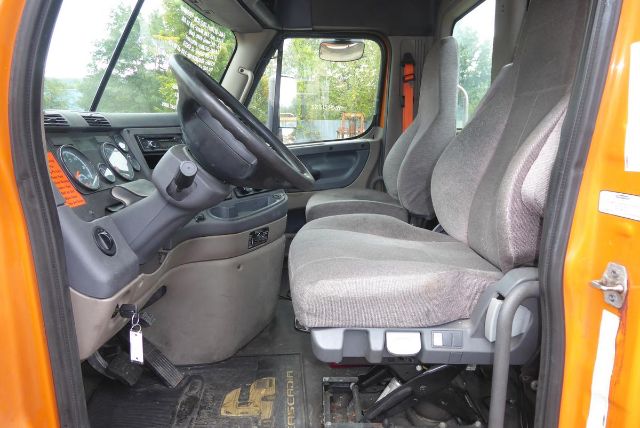https://cdn.truckertotrucker.com/large/1f6e1ebb-bbc9-4e76-a646-abe51f1b8d48.jpg?