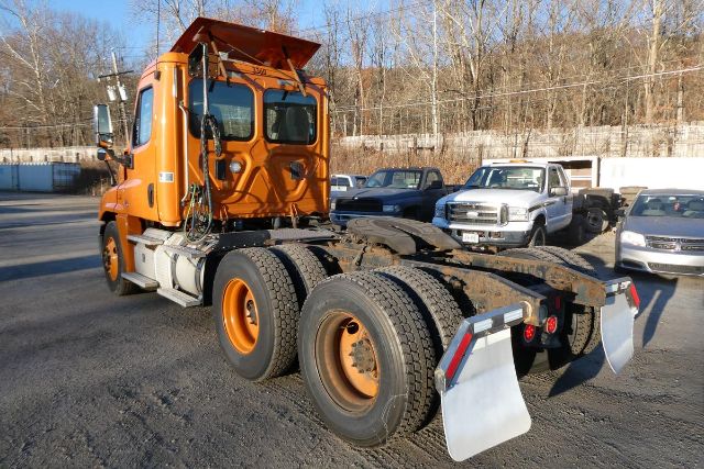 https://cdn.truckertotrucker.com/large/1f6edfcb-45eb-4904-9873-725ee1099815.jpg?