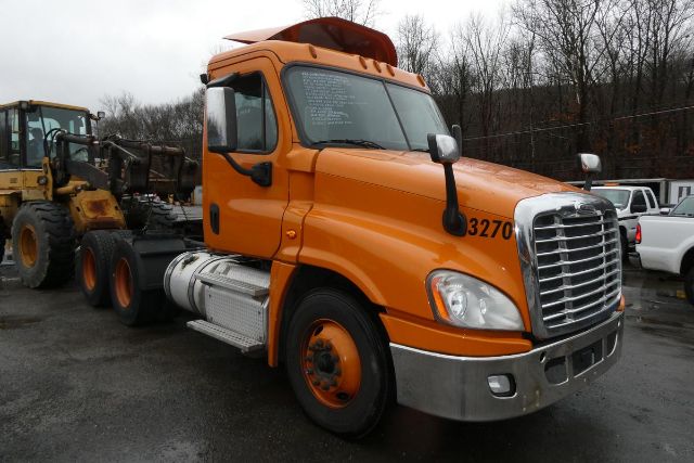 https://cdn.truckertotrucker.com/large/1fc069cf-1484-45de-9414-c7b22117a014.jpg?